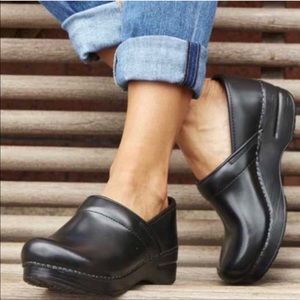Dansko Women’s Professional Clog Cabrio Black 8-38